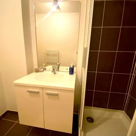 Le Rive Droite - Studio Equipe Centre - 83 Apartment *